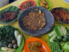 Jelajah Pelabuhan 2024: Nyeruit, Budaya Khas Lampung Hadir dalam Sambal Seruit Buk Lin