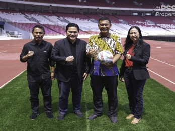 PSSI Terima Bola Bertanda Tangan Paus Fransiskus, Erick Ungkap Harapannya