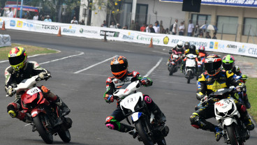 Balap Sepeda Motor Listrik di Sirkuit Sentul Karting Bogor