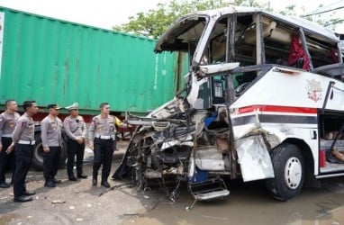 Kecelakaan Bus vs Tronton di Pati, Enam Tewas