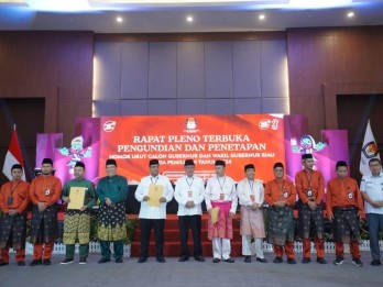 KPU Riau Tetapkan Nomor Urut Paslon Gubernur Riau 2024