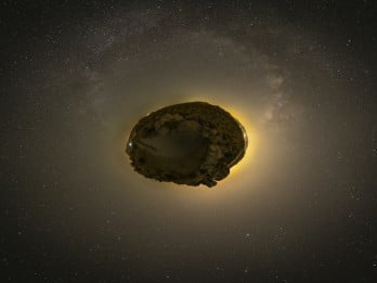 Bom Nuklir Bisa Selamatkan Bumi dari Hantaman Asteroid Raksasa