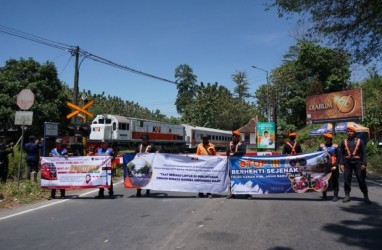 KA Taksaka Tertabrak Truk Molen di Bantul Subuh Tadi, Tak Ada Korban Jiwa