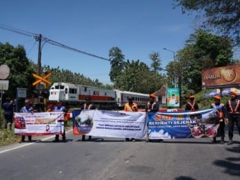 KA Taksaka Tertabrak Truk Molen di Bantul Subuh Tadi, Tak Ada Korban Jiwa