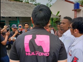 Heboh Foto Kaesang Pakai Rompi 'Putra Mulyono' saat Blusukan ke Tangerang