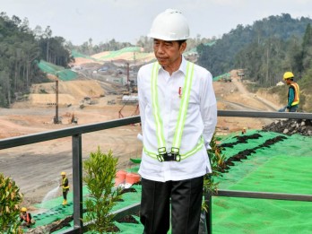 Jokowi Beri Sinyal Penyelesaian Jalan Tol IKN Bisa Mundur