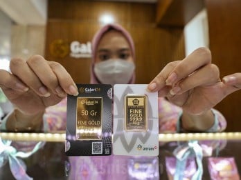 Harga Emas 24 Karat Antam Hari Ini Turun Tipis ke Rp1,46 Juta per Gram