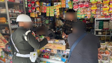 Penyisiran Toko Kelontong di Malang Berantas Rokok Ilegal Berlanjut