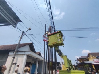 Jaringan Fiber Optik di Tulungagung Ditertibkan