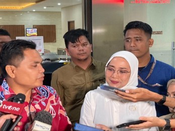 Tia Rahmania Datangi Bareskrim Usai Dipecat PDIP, Singgung Pesan Megawati