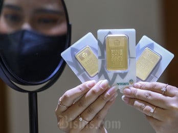 Harga Emas Antam Hari Ini Tak Bergerak, Nilai Buyback Tembus Rp1,3 Juta