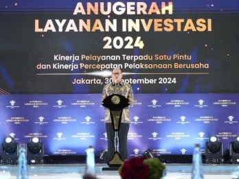 Menteri Investasi Beri Penghargaan Layanan Investasi 2024 Terbaik