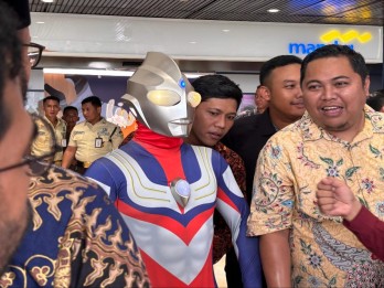 Ada Ultraman di Pelantikan Anggota DPR, Ternyata Ini Sosoknya