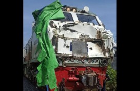 KA Tabrak Truk Bikin Perjalanan Kereta Pandalungan Terganggu