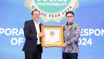 BRI Life Diganjar Penghargaan atas Implementasi Kegiatan Tanggung Jawab Sosial dan Lingkungan (TJSL)