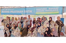 Hari Batik Nasional, PNM Berdayakan Pengrajin Batik di Kampung Madani