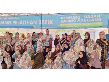 Hari Batik Nasional, PNM Berdayakan Pengrajin Batik di Kampung Madani