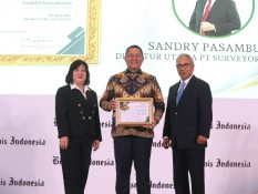 PT Surveyor Indonesia Raih 2 Penghargaan Top BUMN Awards 2024