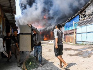 Kebakaran Rumah Semipermanen di Kalideres Jakarta