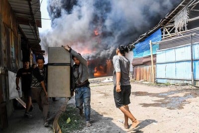 Kebakaran Rumah Semipermanen di Kalideres Jakarta