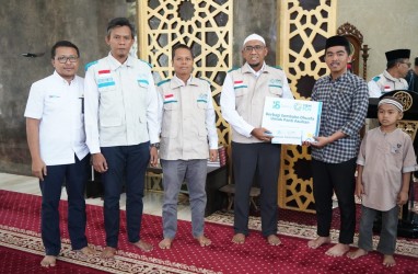 Maulid Nabi, PLN Salurkan Bantuan Sembako bagi Masyarakat Pra-Sejahtera