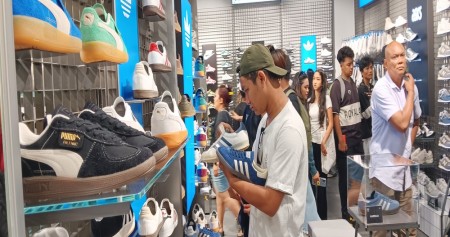 Anak Usaha Erajaya ERAA Buka Gerai JD Sports Pertama di Bali