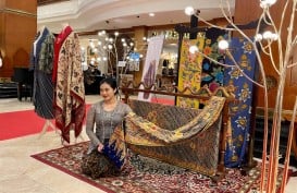 The Sunan Hotel Solo Gelar Sunan Membatik Bersama Batik Danar Hadi