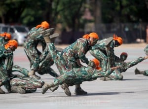 Keseruan Perayaan HUT TNI di Makassar