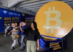 Era Suku Bunga Rendah Dongkrak Aset High Risk, Berapa Cuan Kripto dan Reksa Dana Saham?