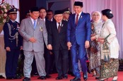 Momen Prabowo Ngakak Bareng Ma’ruf Amin saat HUT TNI ke-79, Gibran Kemana?