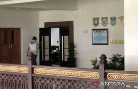 KPK Geledah Ruang Kerja Gubernur Kalsel Usai Tangkap Empat Pejabat