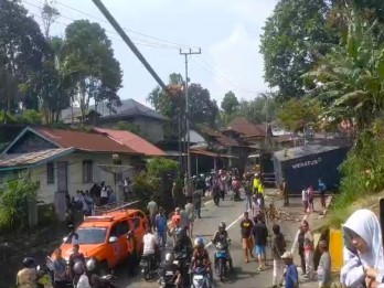 Kecelakaan Beruntun di Lintas Sumatra Panyalaian Padang - Bukittinggi, Data Sementara 16 Korban