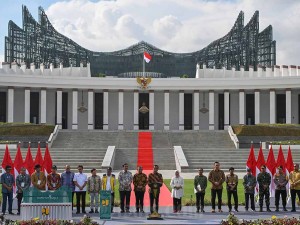 Presiden menyampaikan pentingnya fasilitas kesehatan berkualitas di IKN Nusantara guna memberikan kepercayaan kepada investor, ASN, dana masyarakat