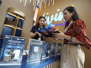 Nasabah kartu kredit Bank Mandiri telah menembus 2 juta pada Agustus 2024, atau naik sebesar 8% secara tahunan