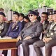 Gaya Prabowo Pakai Kacamata Hitam saat Apel Pengamanan Pelantikan Presiden di Mako Brimob