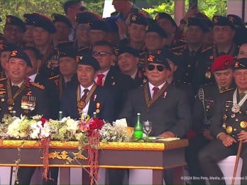 Jokowi Berikan Tanda Kehormatan Nugraha Sakanti ke Satker 7 Polri