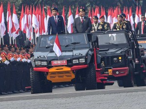 Presiden Joko Widodo Menerima Medali Kehormatan Keamanan dan Keselamatan Publik Loka Praja Samrakshan