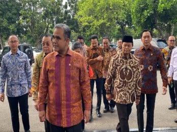 Ahmad Muzani Boyong Pimpinan MPR Temui Jokowi di Istana Merdeka