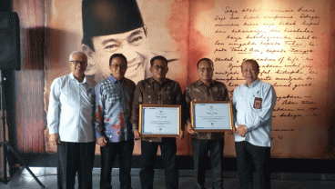 Terapkan Aplikasi Srikandi di Muba, Apdesi Bayung Lencir Raih Penghargaan dari Badan Arsip Nasional
