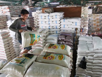 Balikpapan Distribusikan 40 Ton Beras kepada 4.000 KK