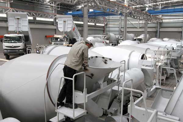 Indonesia Manufacturing Center Aims for Dual Target   
