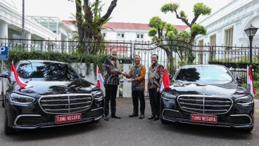 Jelang Pelantikan Prabowo-Gibran, Istana Siapkan 60 Unit Mercedes Benz S-Class