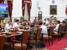 H-2 Jelang Lengser, Jokowi Ajak Menteri Kabinet Makan Siang Terakhir di Istana