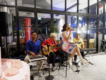 Aston Inn Pandanaran Semarang Gelar BBQ Fashion & Dinner Bareng Alfath dan Batik Margaria