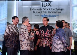 Hari Terakhir Perdagangan Era Jokowi, IHSG Ditutup Menguat ke Level 7.760