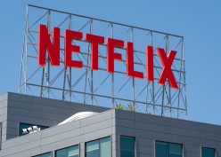 Kejutan-kejutan Netflix dan Manuver di Bisnis Iklan