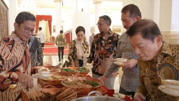 Menu Makan Siang Terakhir Jokowi untuk Menteri: Soto Bangkong, Kambing Guling, hingga Asinan Betawi