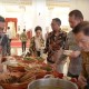 Menu Makan Siang Terakhir Jokowi untuk Menteri: Soto Bangkong, Kambing Guling, hingga Asinan Betawi