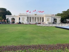 Solek Terakhir Istana untuk Jokowi dan Pertama bagi Prabowo