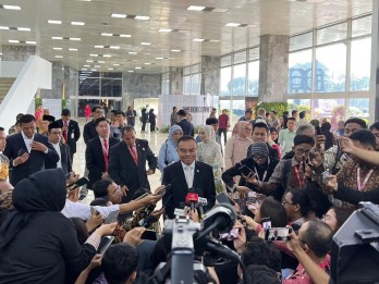 Dasco Beberkan Makna Janur Kuning saat Pelantikan Prabowo-Gibran